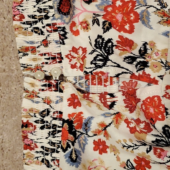 Loft Women's Short Sleeve Blouse Size Large - Picture 7 of 9